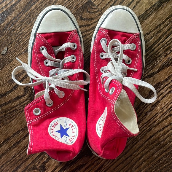 Converse Shoes - Converse high top red sneakers